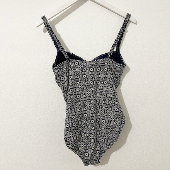 Niptuck Nautical Navy Twist Front One Piece Swimsuit Size US 8 - Picture 10 of 11